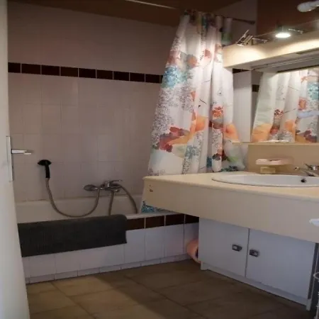 Appartement Saint-raphaël, 1 Pièce, 3 Personnes - Fr-1-226a-24 Saint-Raphaël